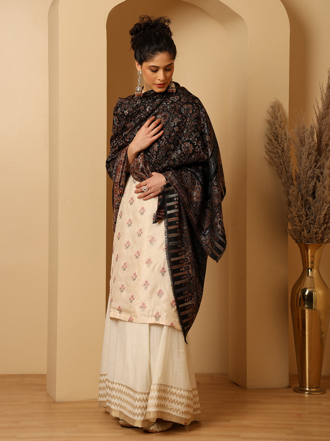 Tweedle Women’s Naira Kani Design and Zari Border - Black, Size - 40 x 80 inches