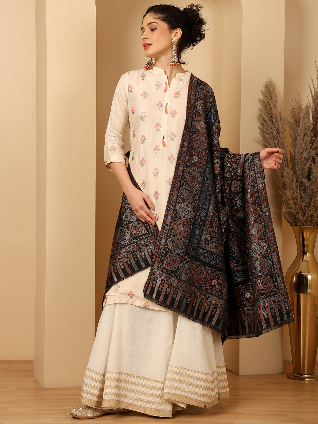 Tweedle Women’s Naira Kani Design and Zari Border - Black, Size - 40 x 80 inches