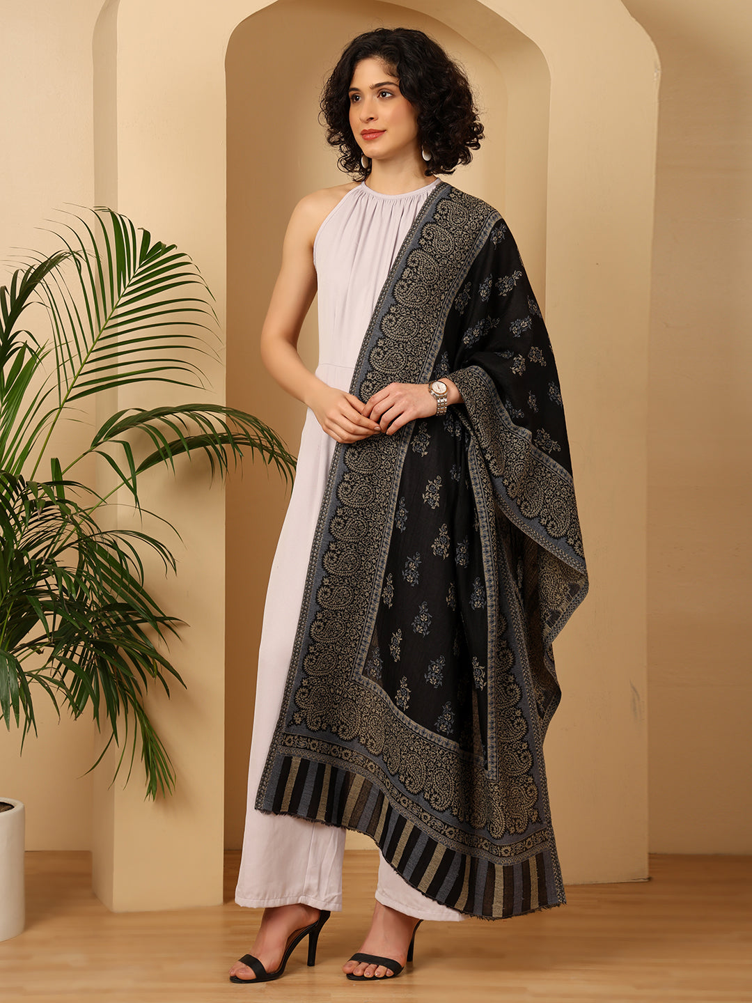 Fine Wool, Cashmere Stole / Scarf for Women - Black