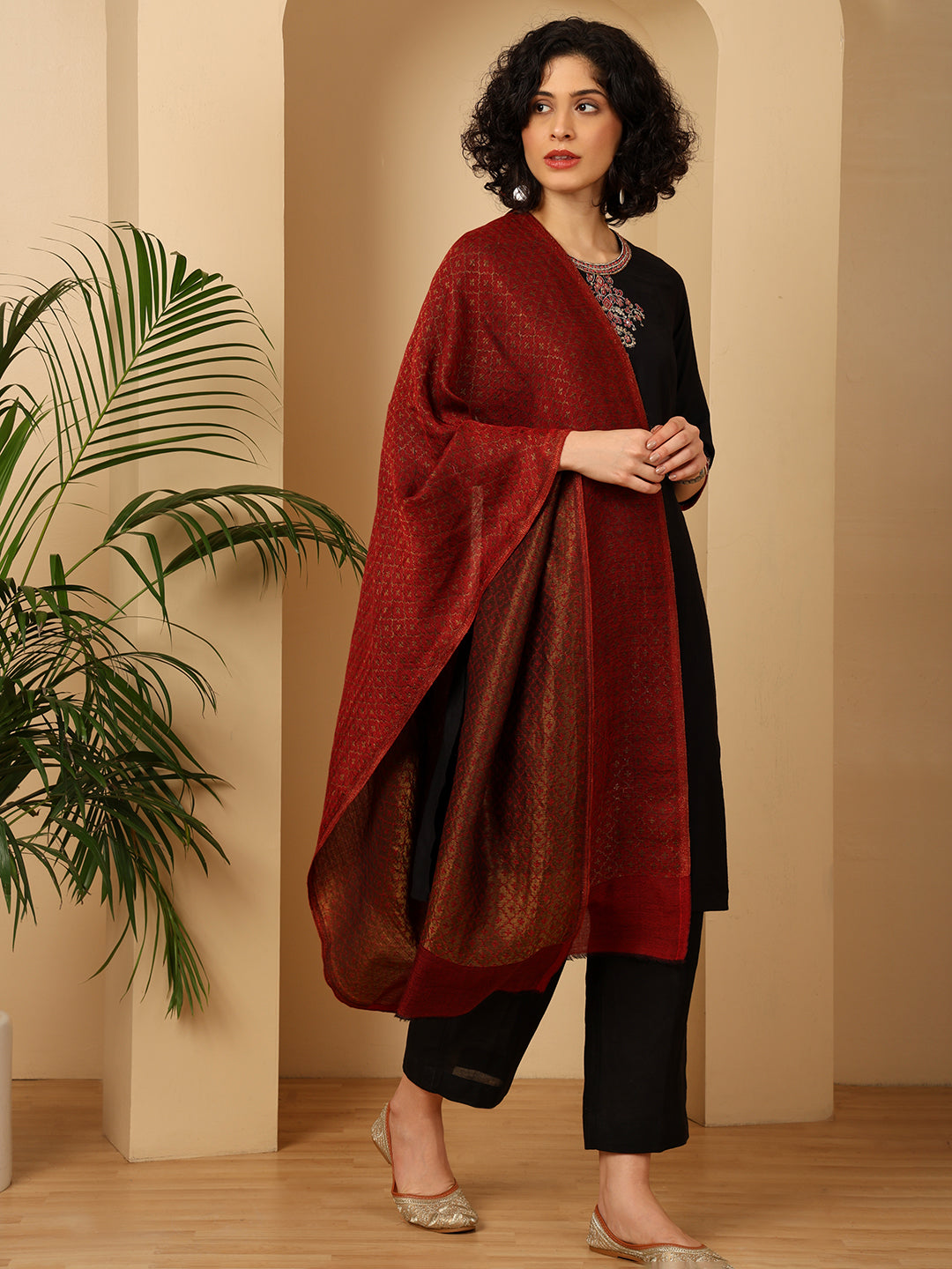 Tweedle Women’s Reversible Pashmina Wool Stole with Floral Zari Weave - Maroon