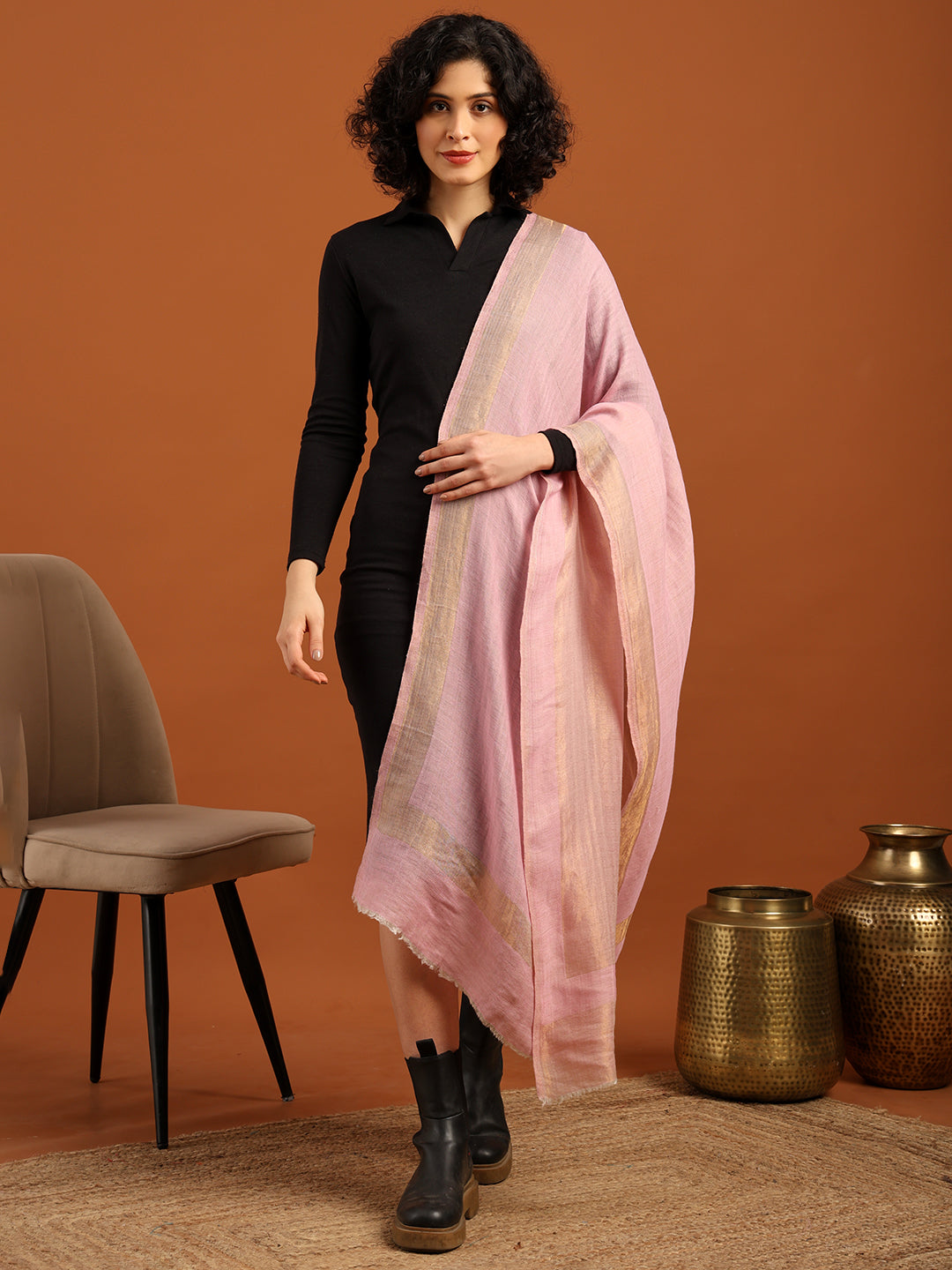 Tweedle Women’s Fine Wool Reversible Stole with Zari Border- Pink