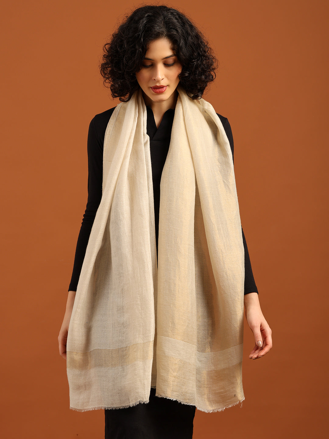 Tweedle Women’s Fine Wool Reversible Stole with Zari Border- Off-White