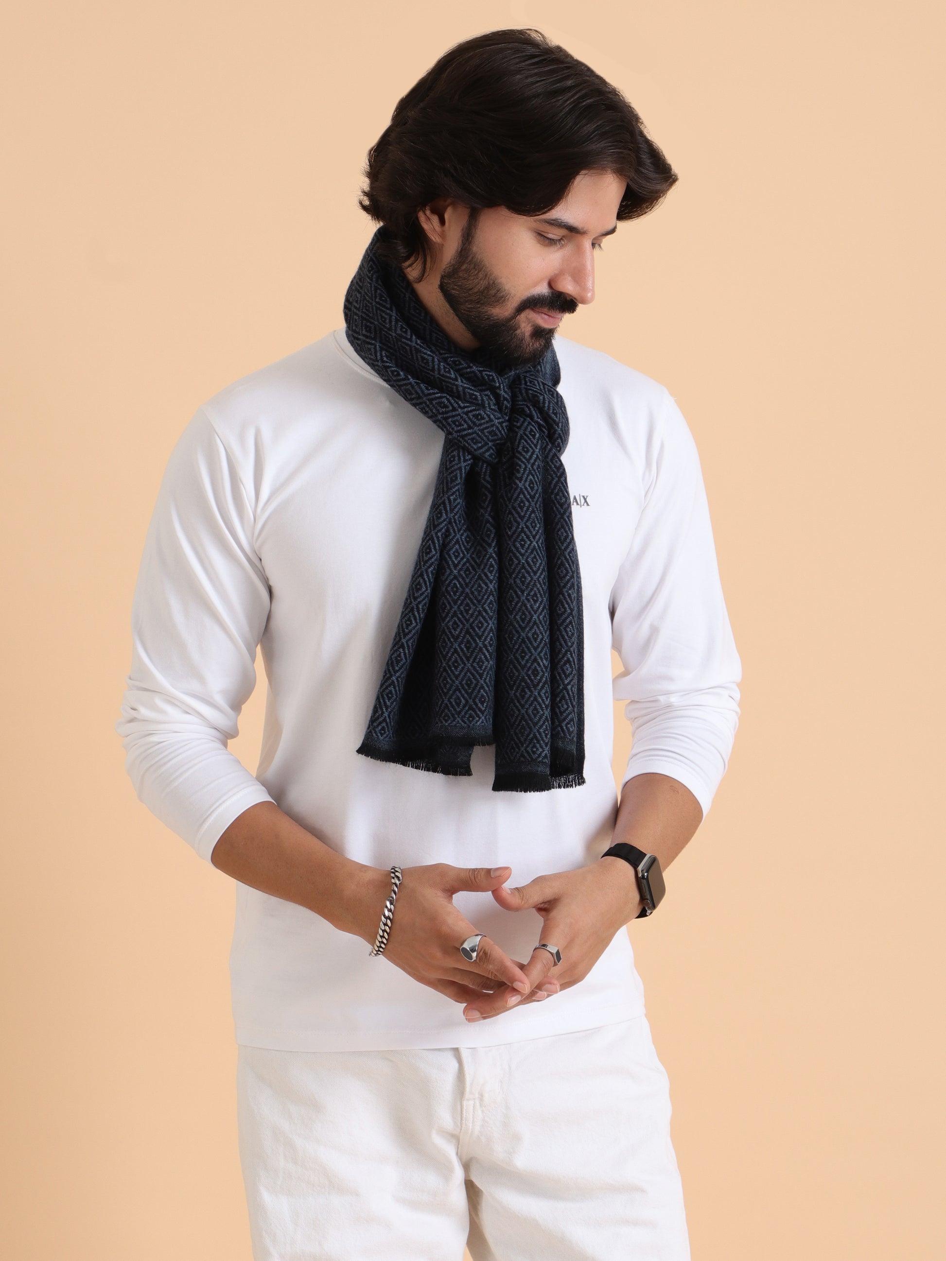 Men blue mufflers for winters