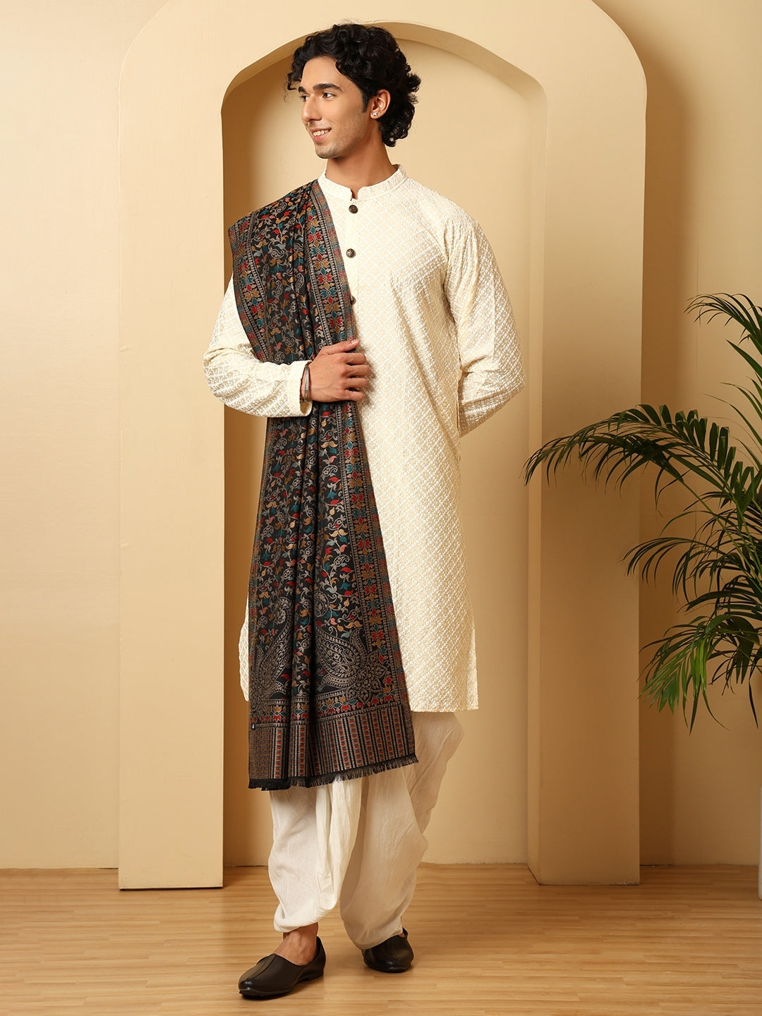 Tweedle Men’s Ethnic Kashmiri Kani Stole / Scarf | Black