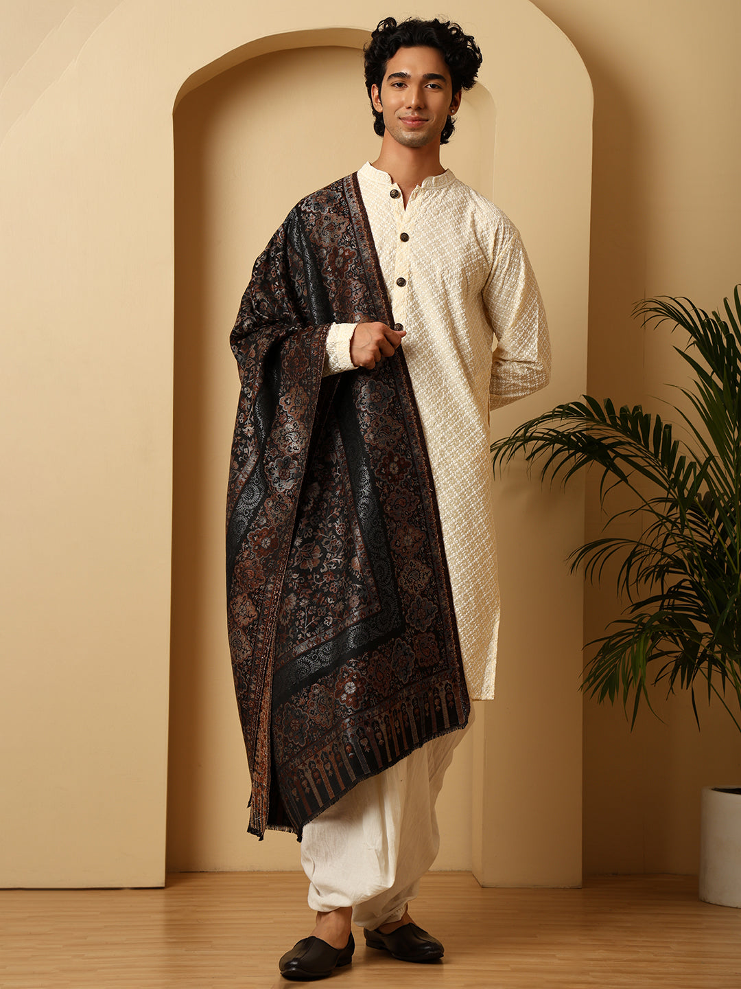 Tweedle Men’s Naira Kani Design and Zari Border - Black, Size - 40 x 80 inches