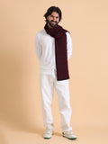 Men's muffler with fringed edges