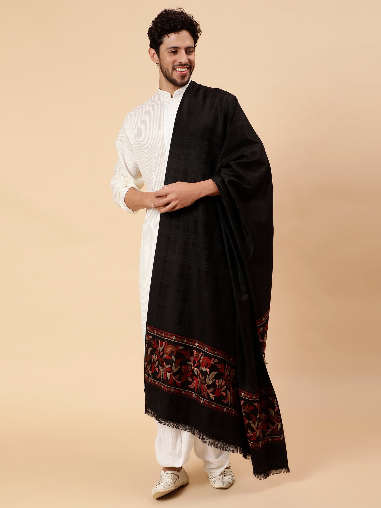 Geometrical Fusion Design Woven Shawl - Black