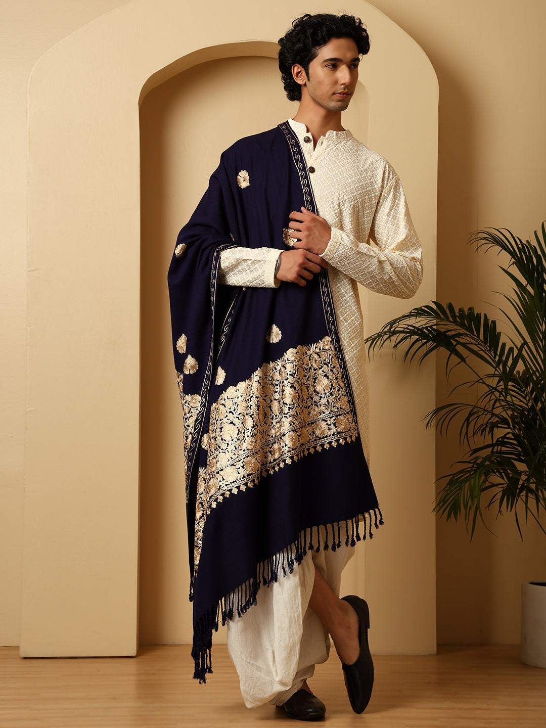 Tweedle Men’s Kashmiri Aari Embroidery Shawl / Stole - Navy Blue, Size - 40 x 80 inches