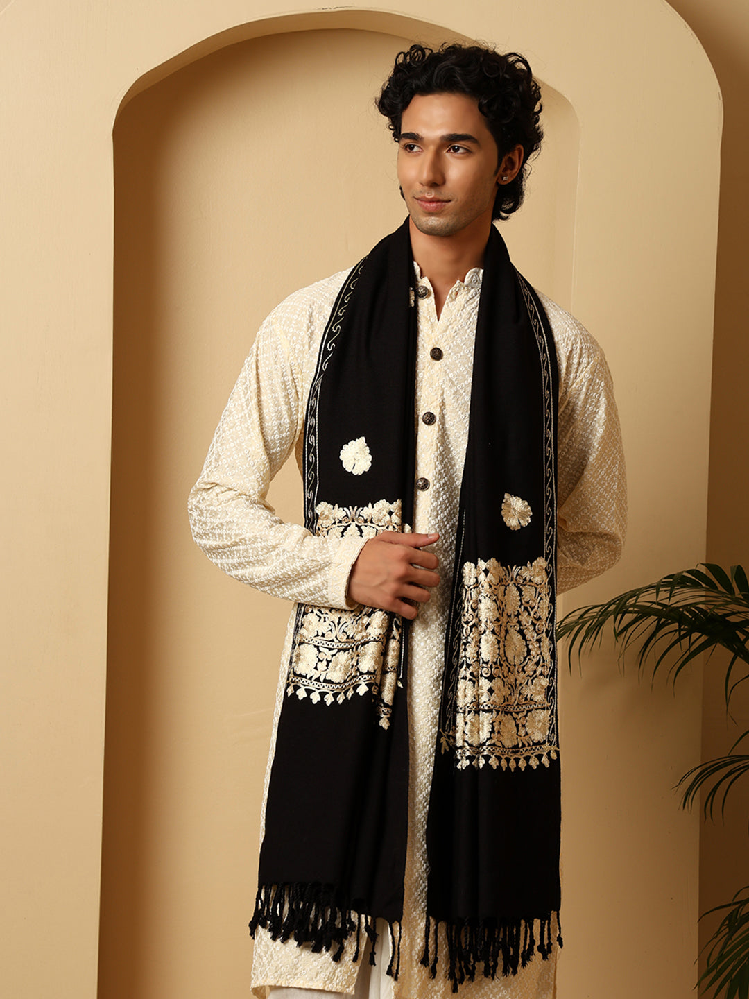 Tweedle Men’s Kashmiri Aari Embroidery Shawl / Stole - Black, Size - 40 x 80 inches