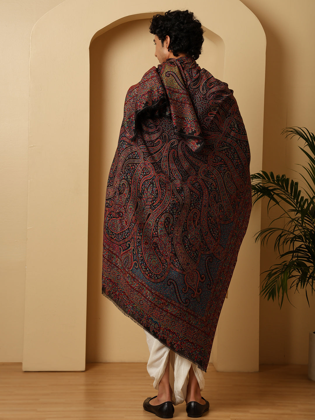 Tweedle Men’s Ruhani Kashmiri Kani Shawl - Black, 40 x 80 inch