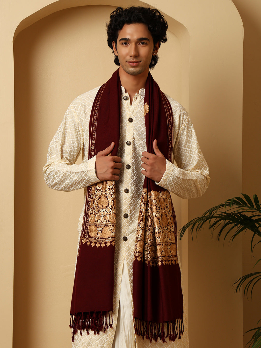 Tweedle Men’s Kashmiri Aari Embroidery Shawl / Stole - Wine, Size - 40 x 80 inches
