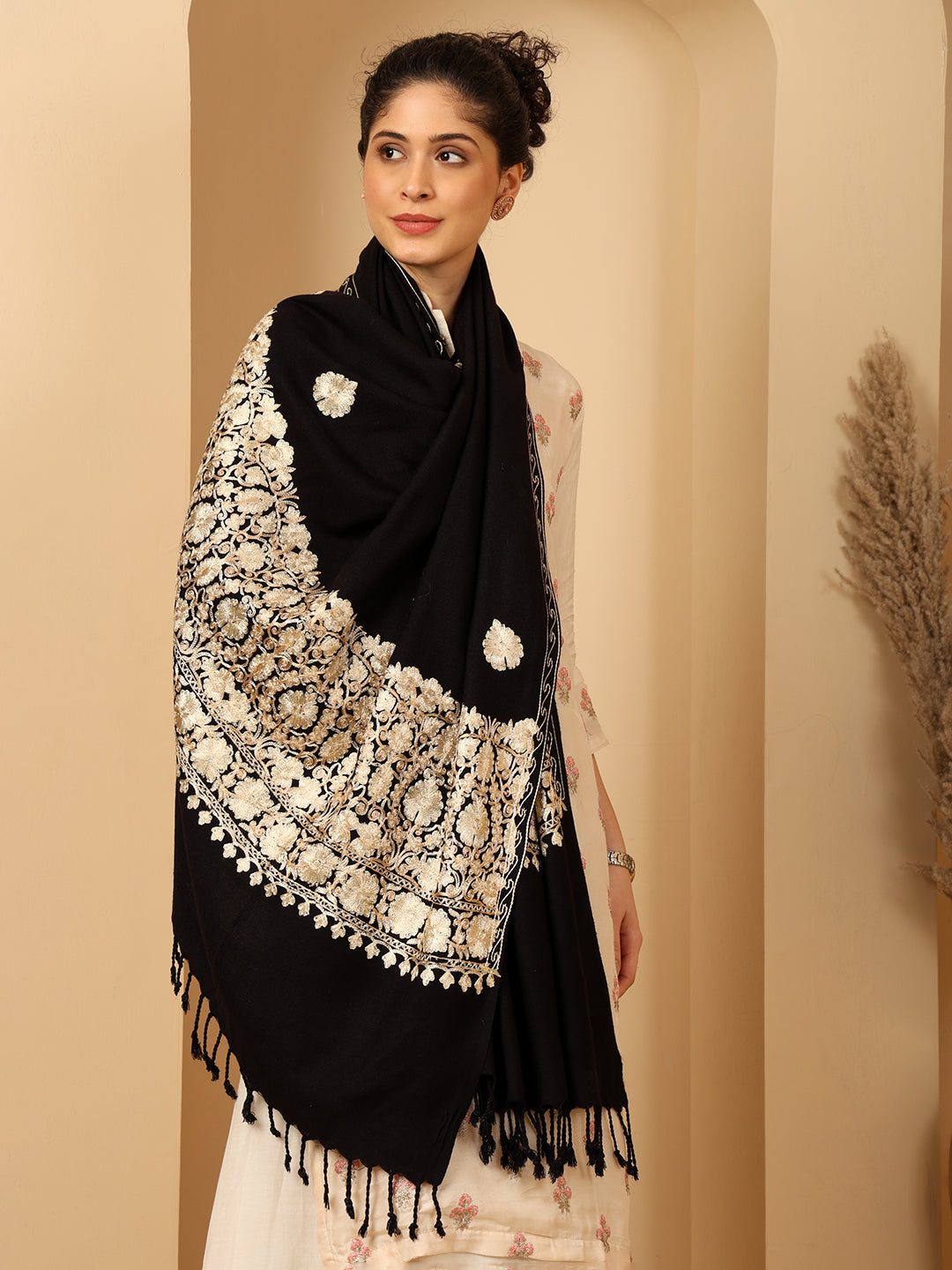 Tweedle Women’s Kashmiri Aari Embroidery Shawl / Stole - Black, Size - 40 x 80 inches