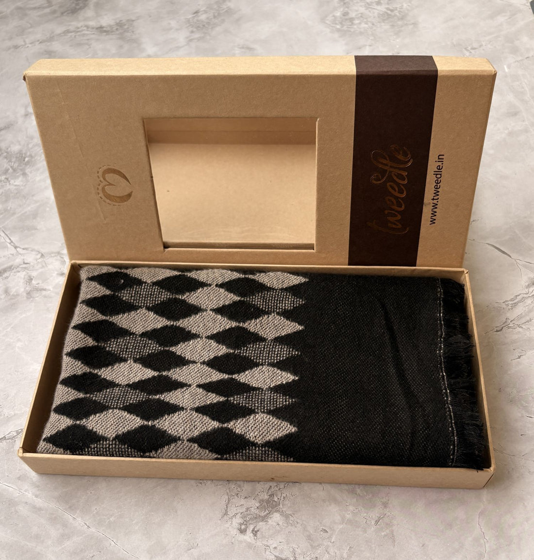 Warm Woolen muffler for men