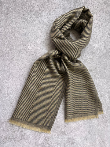 Tweedle Men's Geometric Pattern Soft Woolen Muffler / Scarf for Winter
