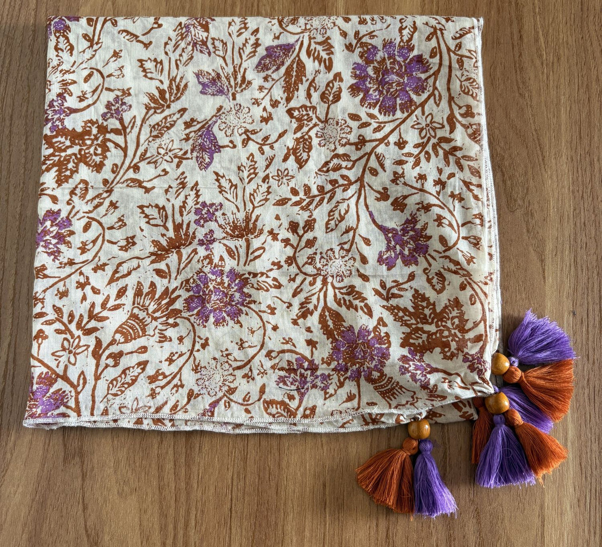 100% Pure cotton stole with tassels