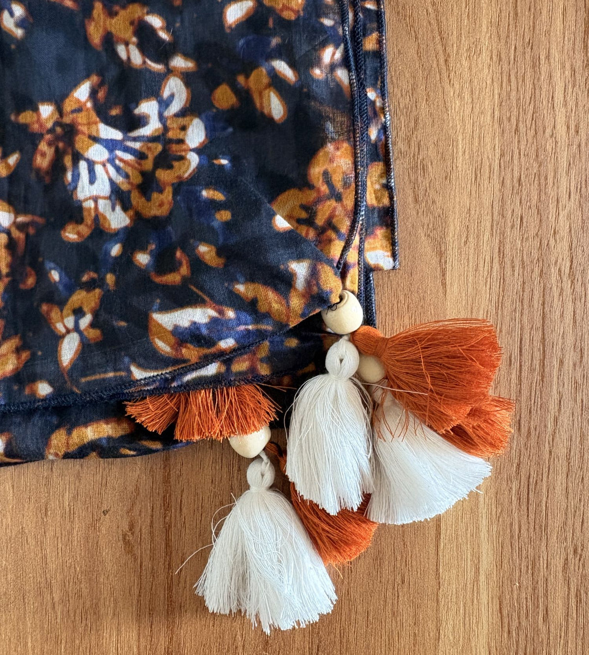 100% Pure cotton stole with tassels blavk